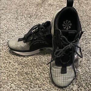 Nike Air Max Black and Gray Athletic Women’s Sneakers 6.5